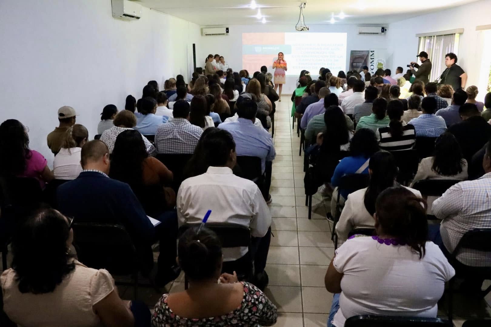Puede ser una imagen de 4 personas